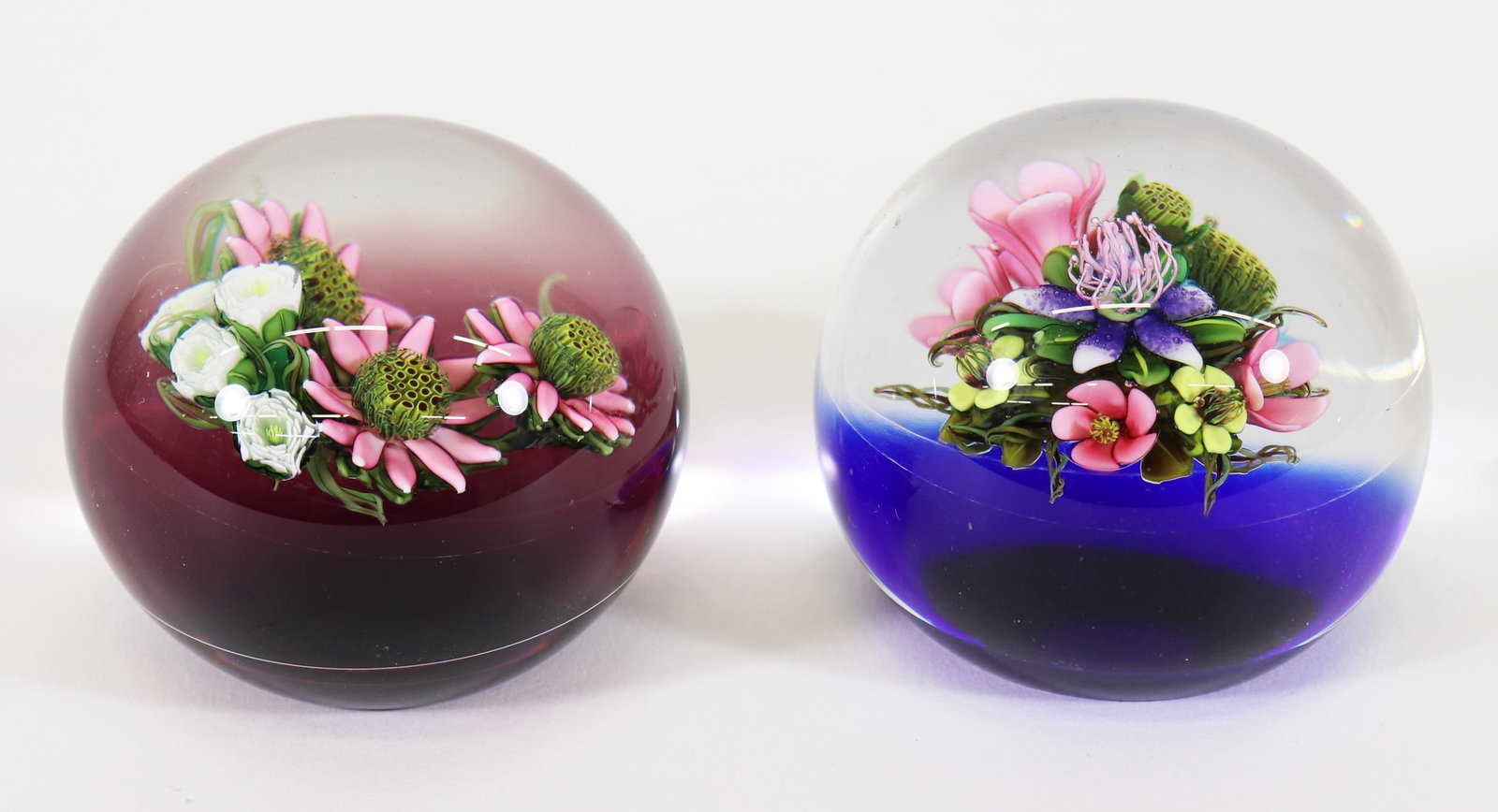 (2) KEN ROSENFELD FLORAL PAPERWEIGHTS (1 of 3)
