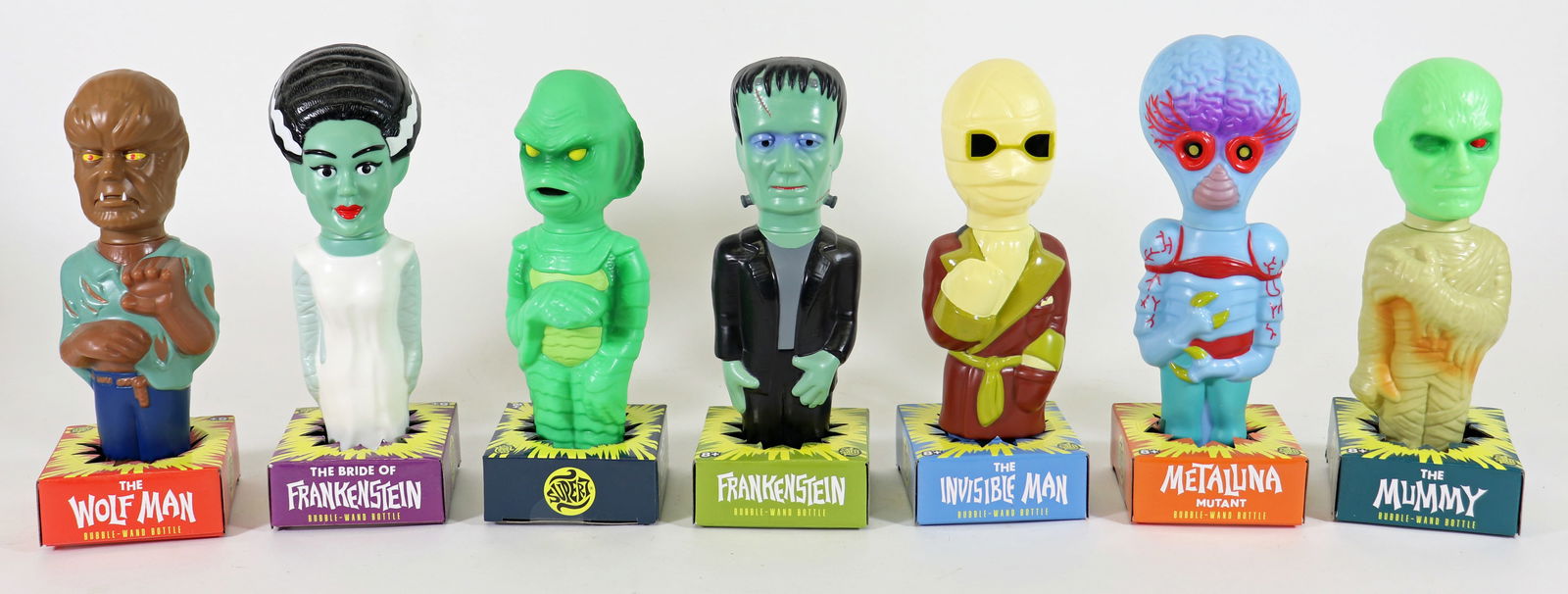 (7) UNIVERSAL MONSTERS SUPER SOAPIES BUBBLE BOTTLE (1 of 2)