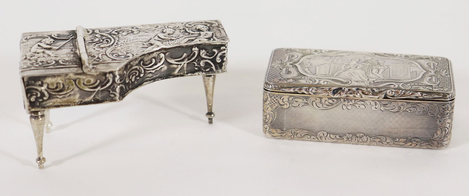 (2) EUROPEAN SILVER MINIATURES - PIANO & SNUFF BOX (1 of 5)