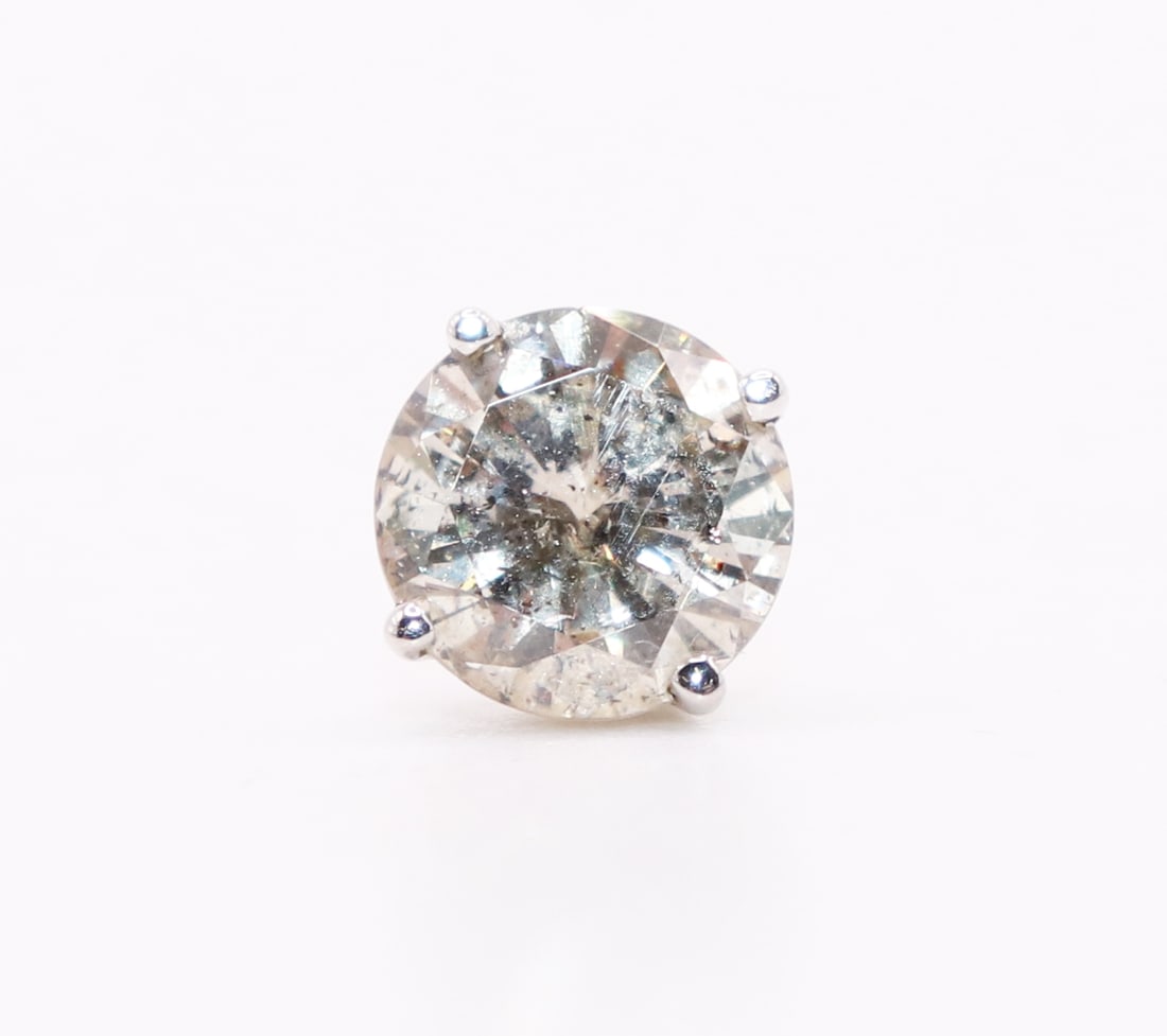 1.50 CARAT ROUND DIAMOND STUD EARRING (1 of 3)