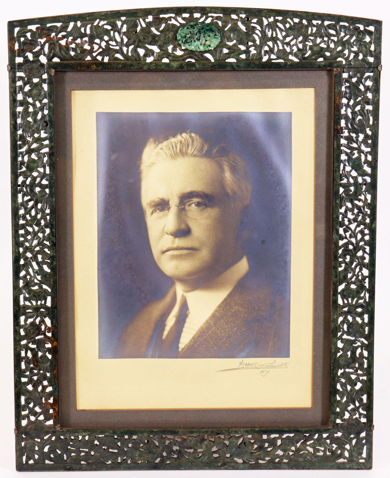 GREEN JADE PICTURE FRAME WITH PORTRAIT (1 of 4)