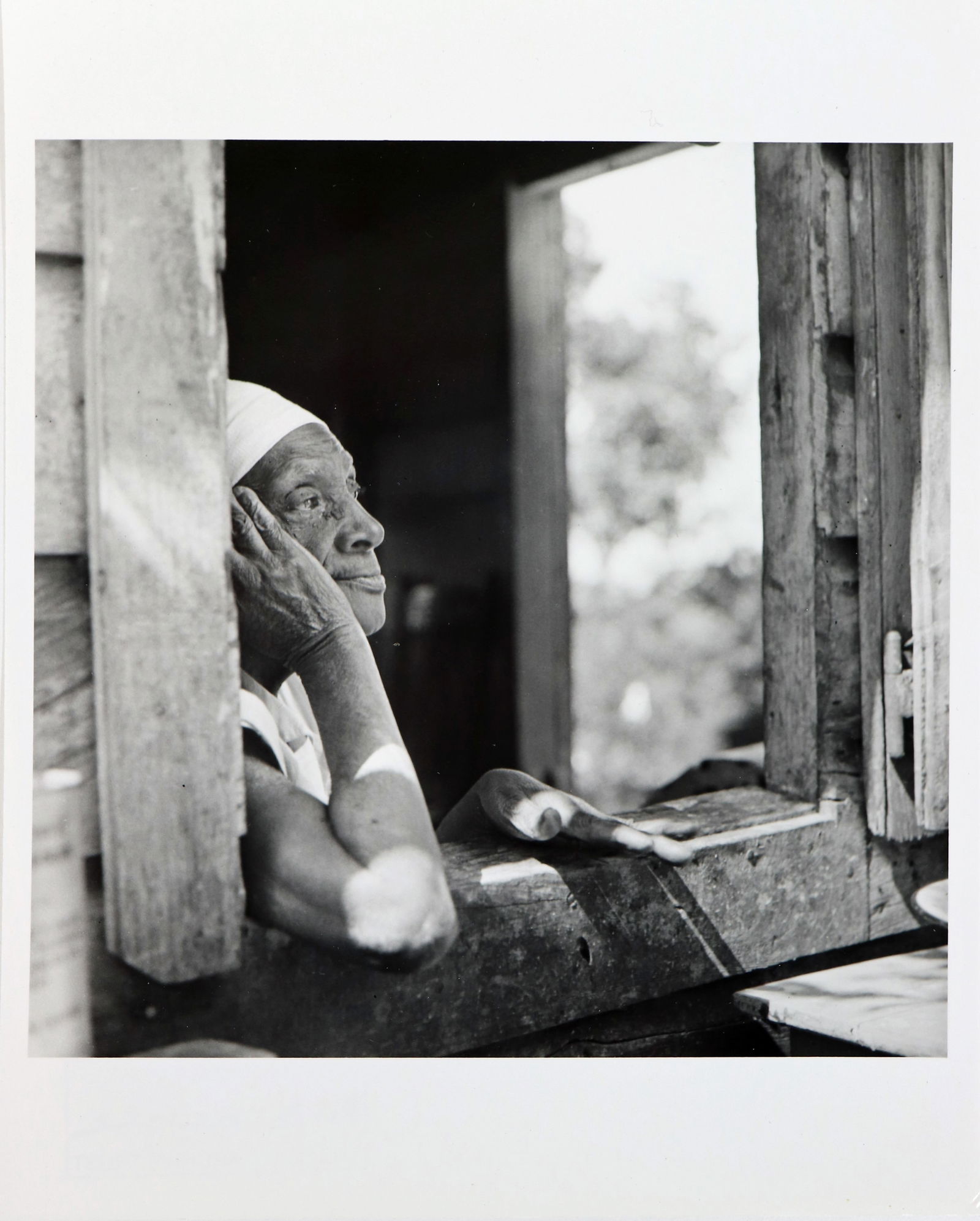 1949 BLACK & WHITE PHOTOGRAPH BY FRITZ HENLE (1 of 2)