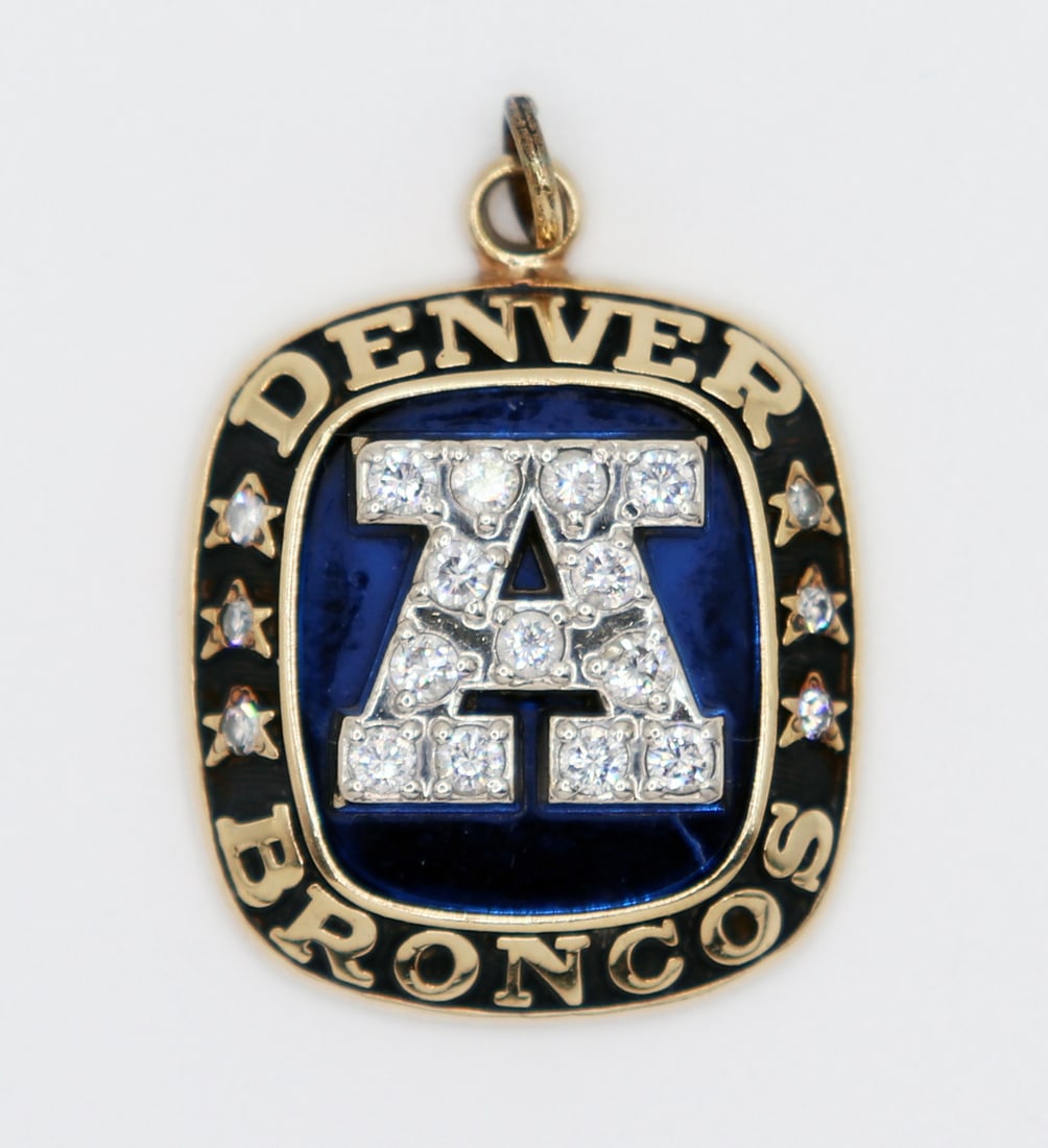 10K DENVER BRONCOS 1986 AFC CHAMPIONSHIP PENDANT (1 of 4)