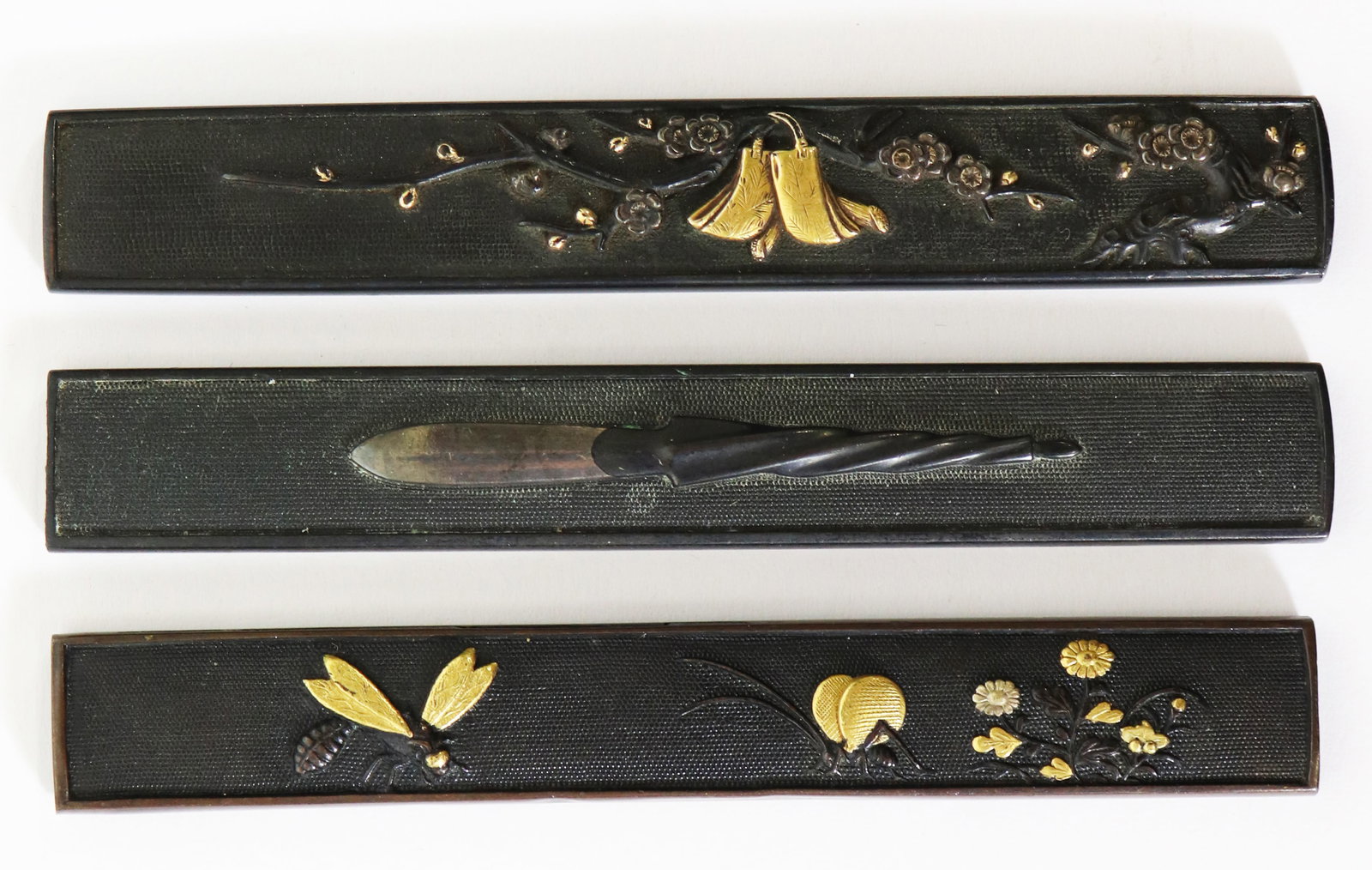 (3) SIGNED JAPANESE KOZUKA KNIFE HANDLES (1 of 2)