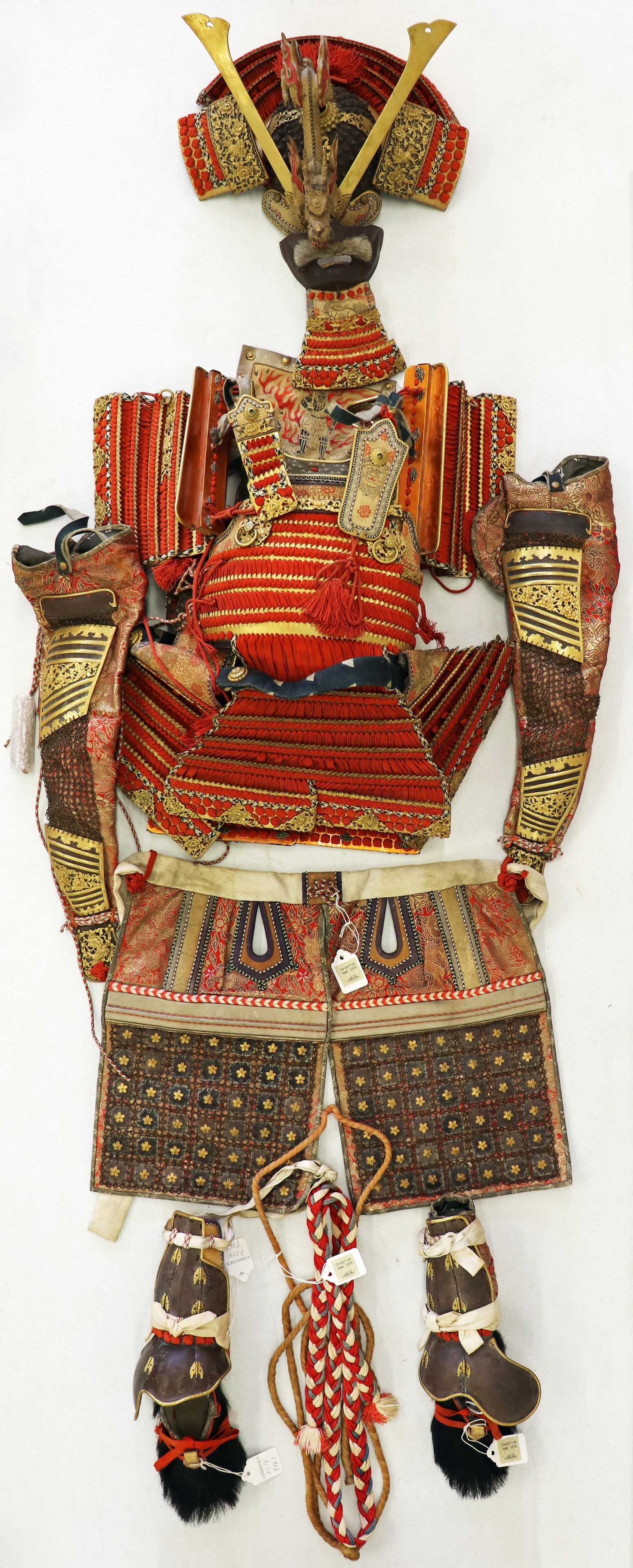 JAPANESE MEIJI PERIOD SUIT OF ARMOR & BOX (1 of 9)