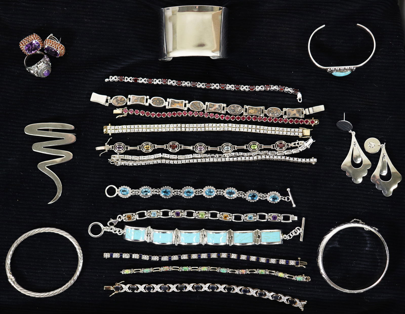 STERLING SILVER JEWERLY COLLECTION (1 of 4)