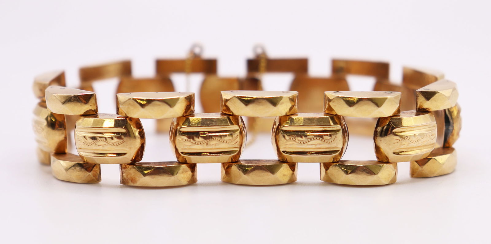 VINTAGE 18KT YELLOW GOLD LINK BRACELET (1 of 3)