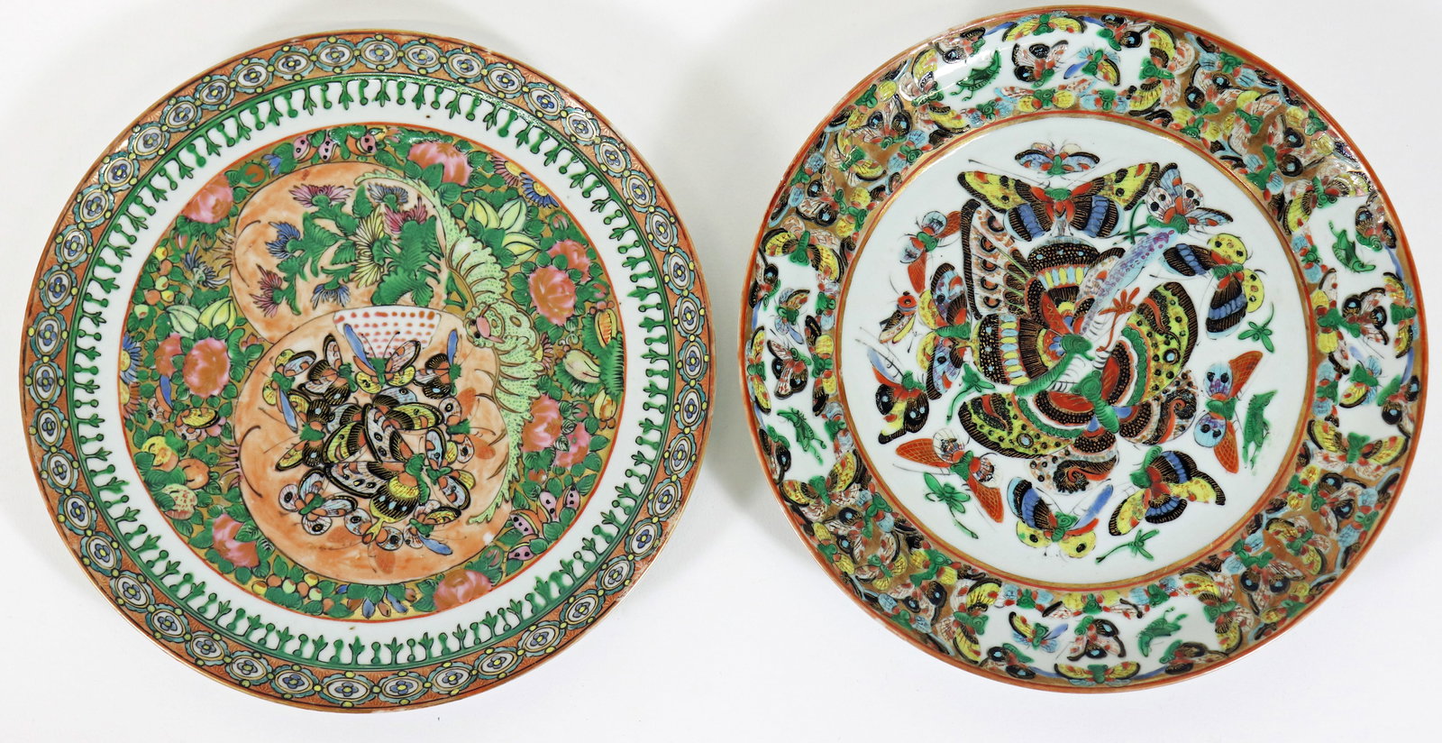 (2) CHINESE EXPORT BUTTERFLY PLATES: Two antique Chinese Export plates with butterfly design. 8.5" wide.