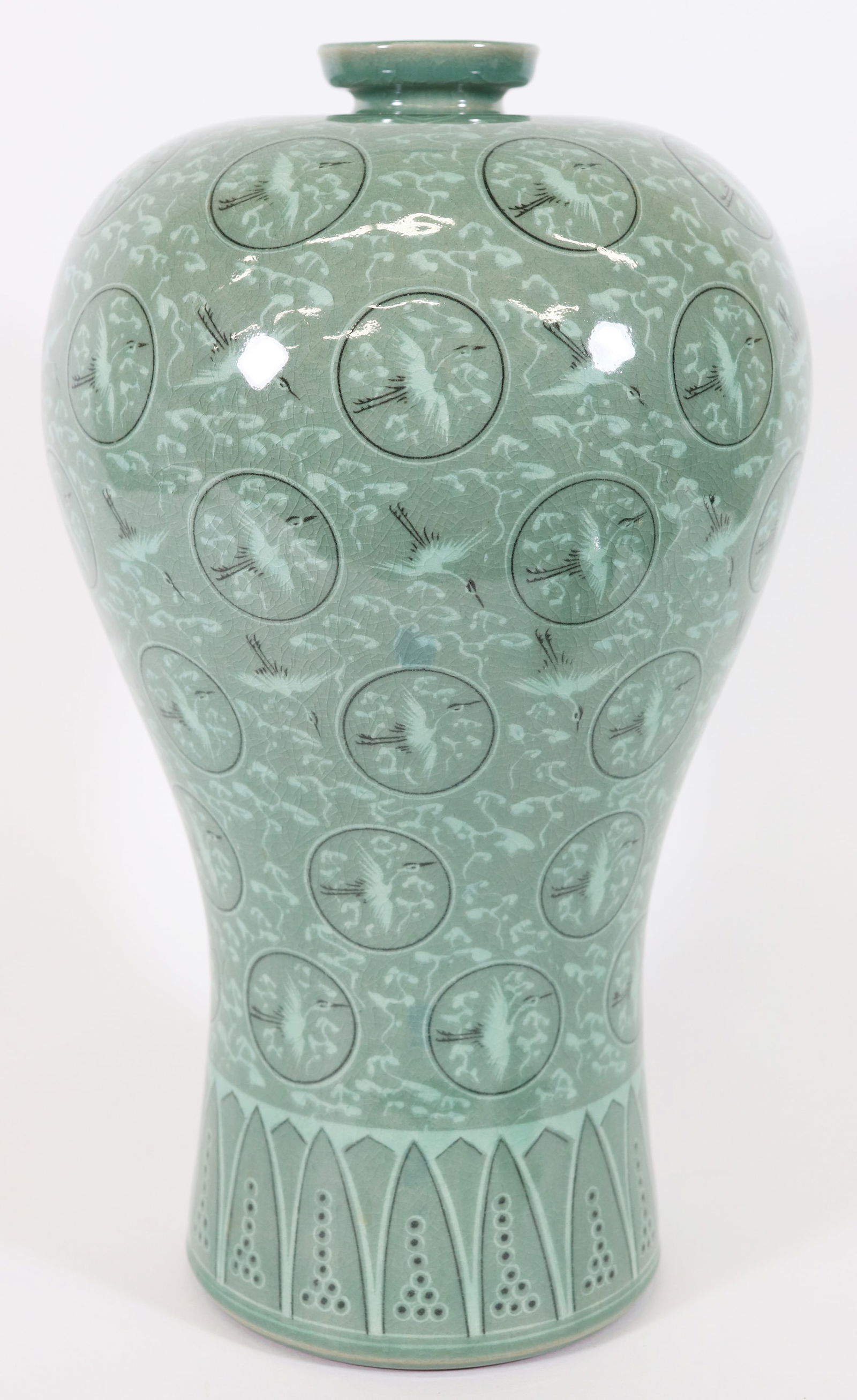 TALL KOREAN CELADON MAEBYEONG VASE (1 of 4)