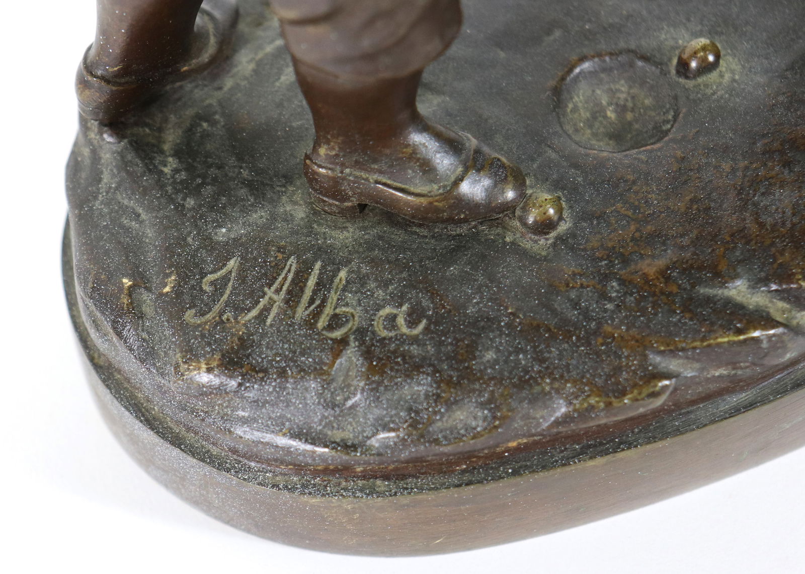 TWO BOYS RIVALROUS POSE BRONZE - 2