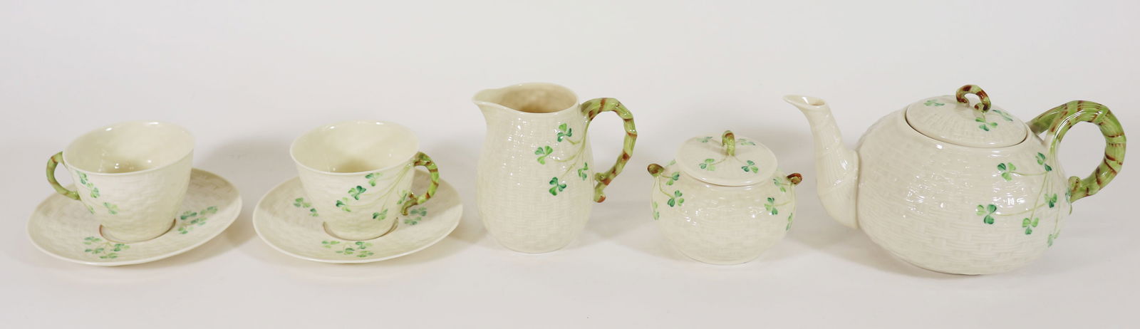 BELLEEK SHAMROCK TEA SERVICE "PARTY FOR 2" (1 of 4)