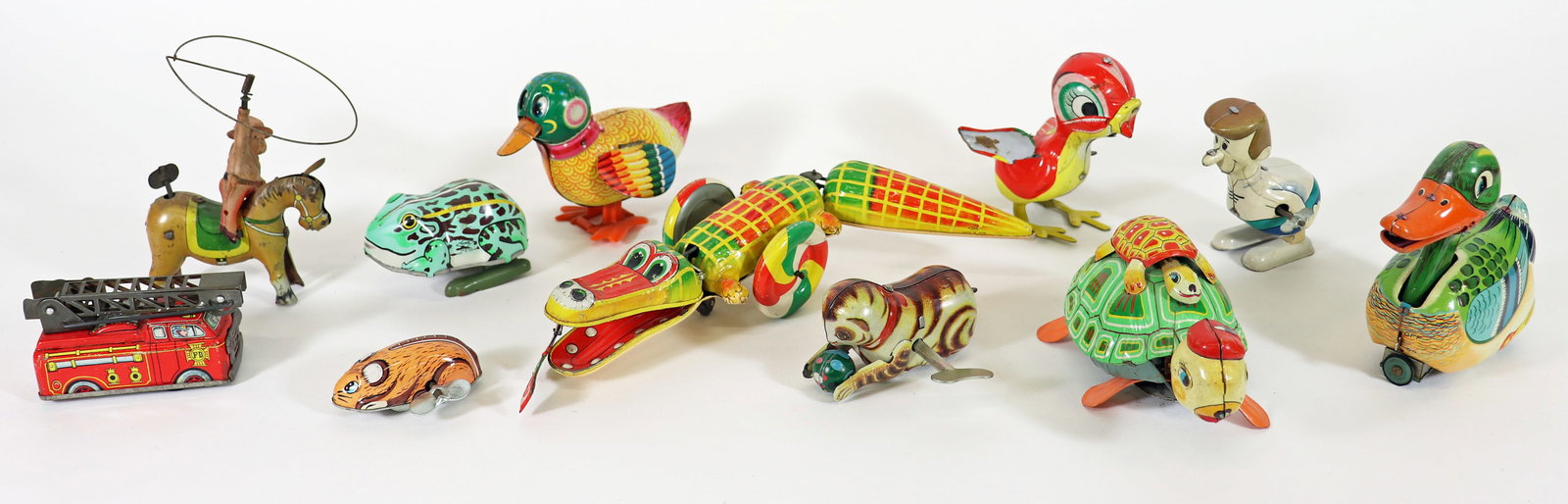 (11) VINTAGE TIN LITHO WIND UP TOYS JAPAN (1 of 4)