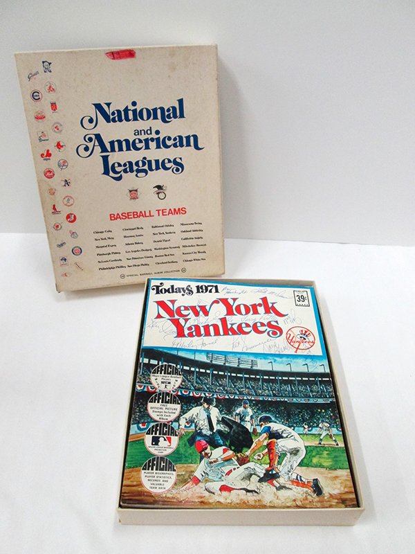 1971 BASEBALL ALBUM COLLECTION