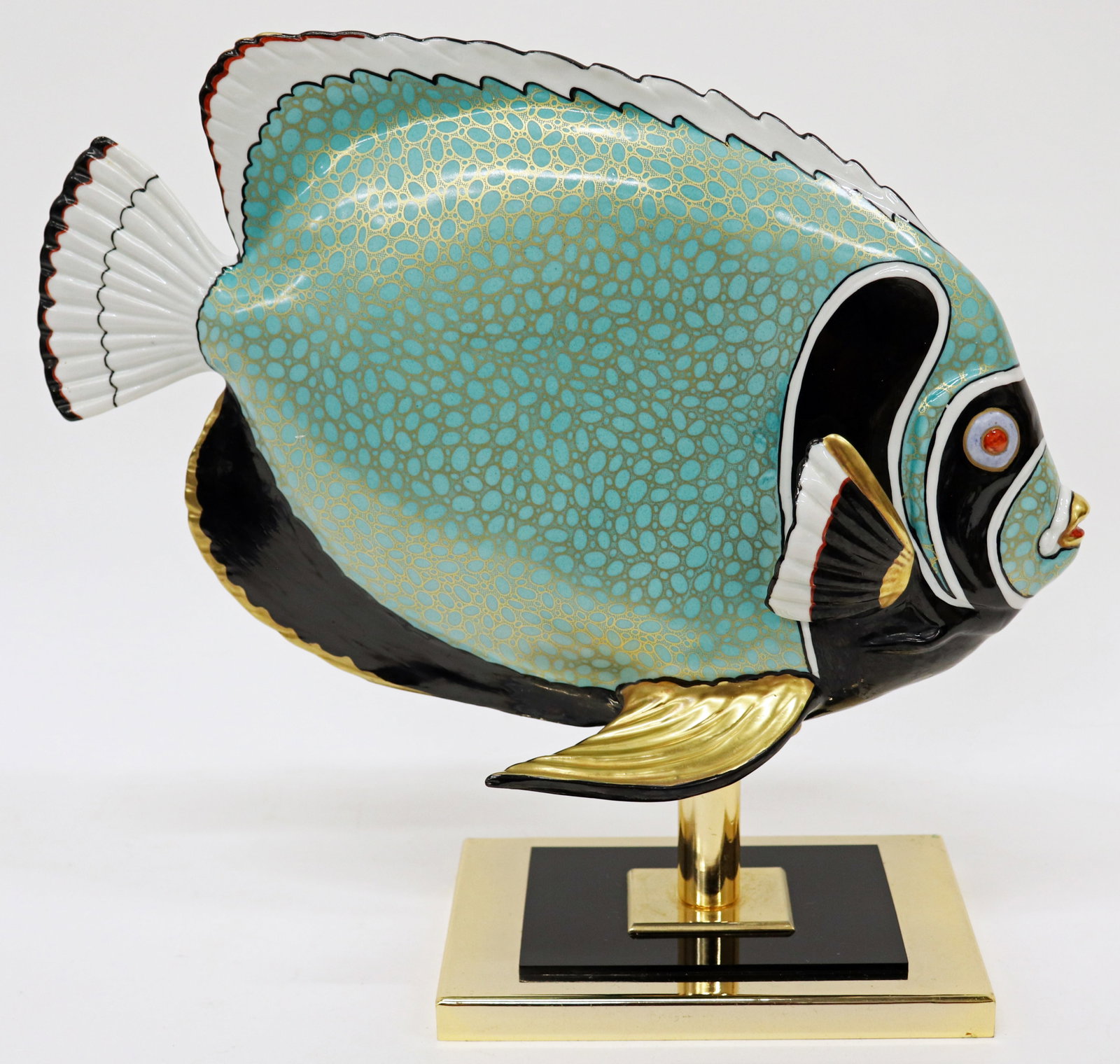 MANIIFATURA ARTISTICA ITALIAN GREEN FISH SCULPTURE (1 of 5)