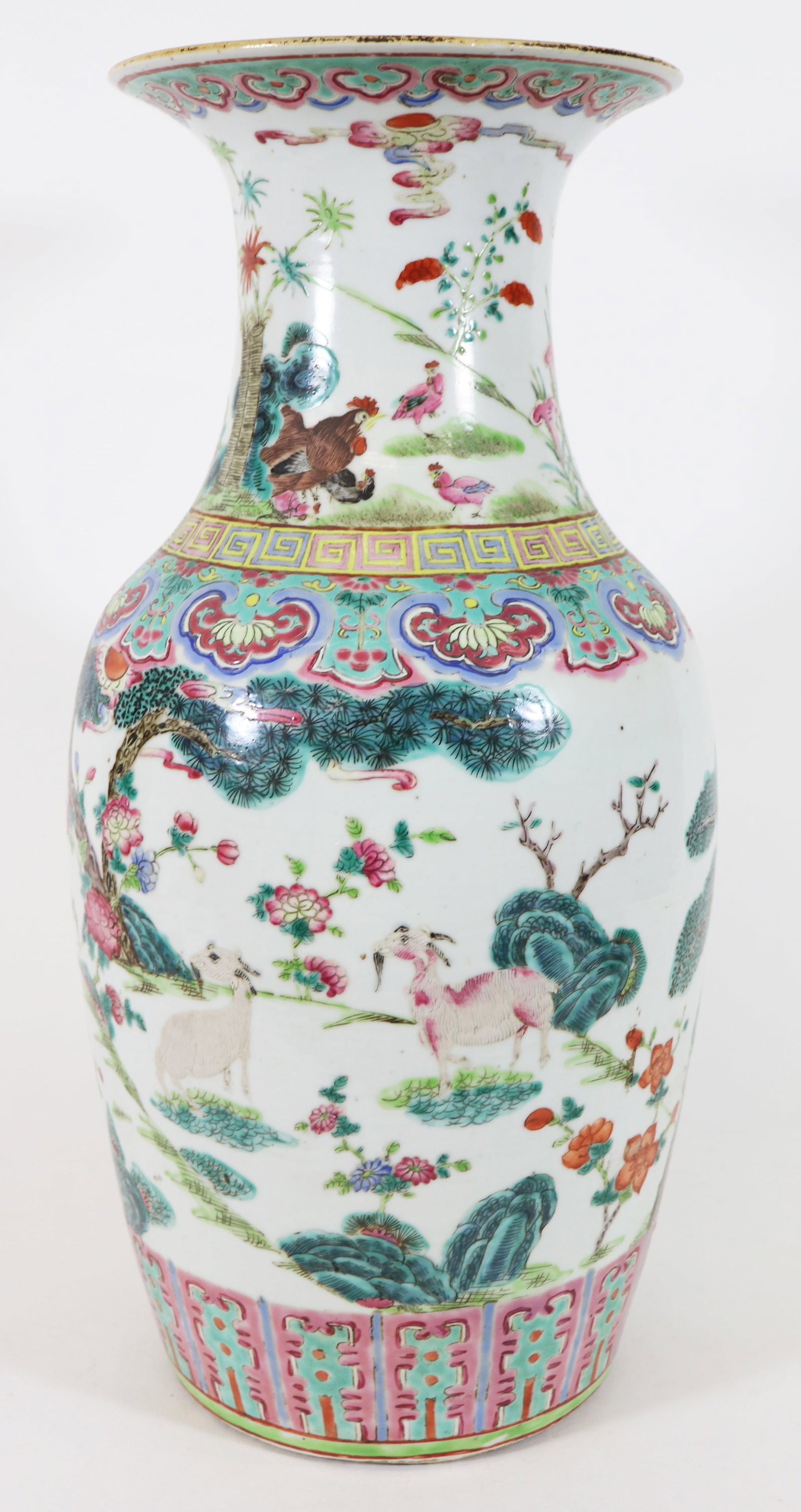 LARGE CHINESE EXPORT FAMILLE ROSE VASE (1 of 4)