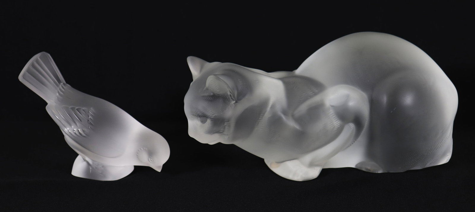 LALIQUE FROSTED SPARROW AND CROUCHING CAT (1 of 5)
