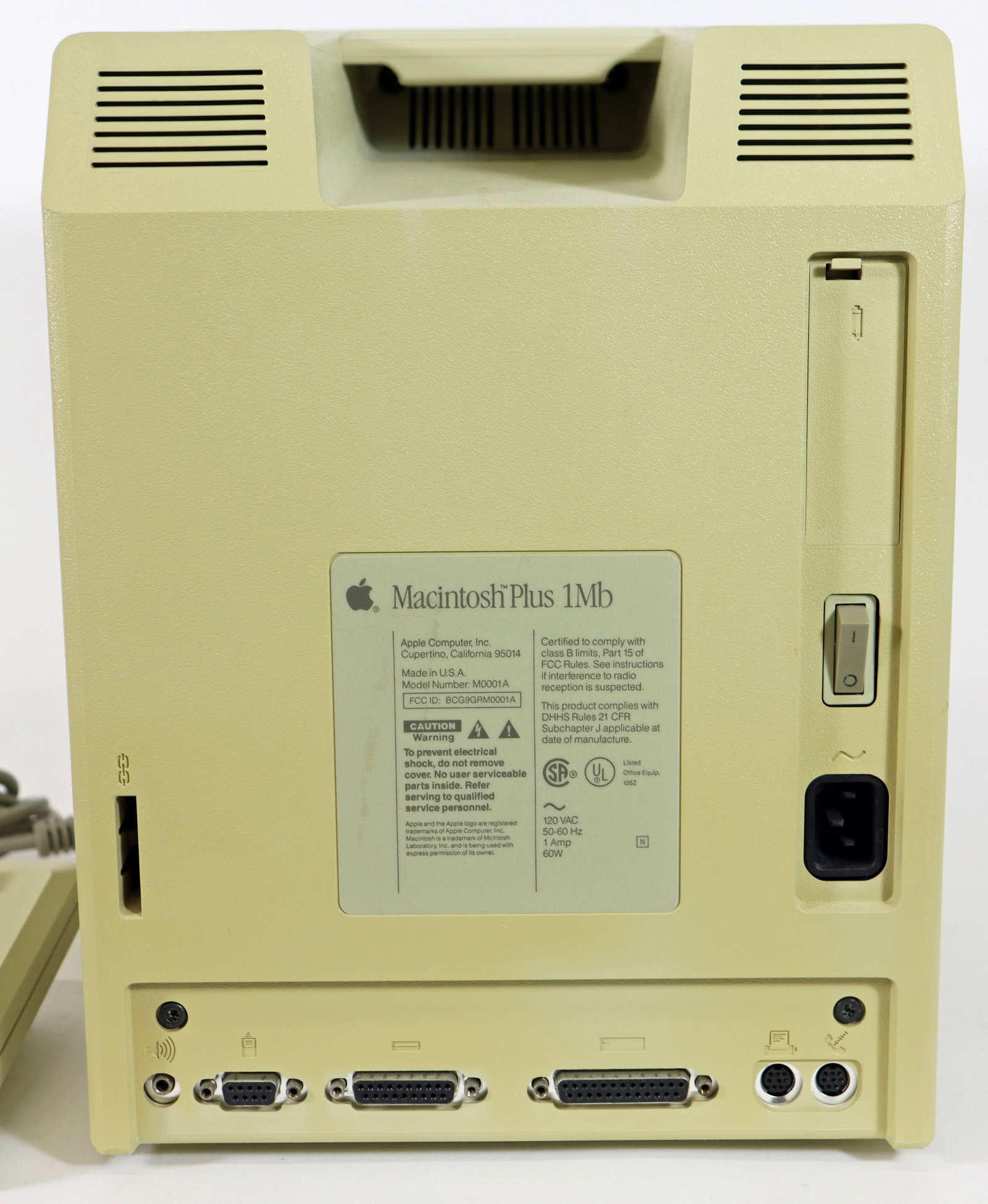 VINTAGE APPLE MACINTOSH PLUS COMPUTER - 3