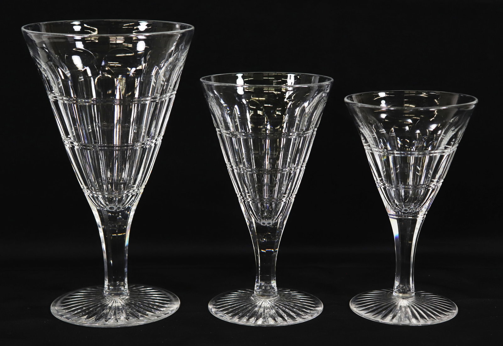 (21) WEBB & CORBETT CRYSTAL STEMWARE (1 of 2)