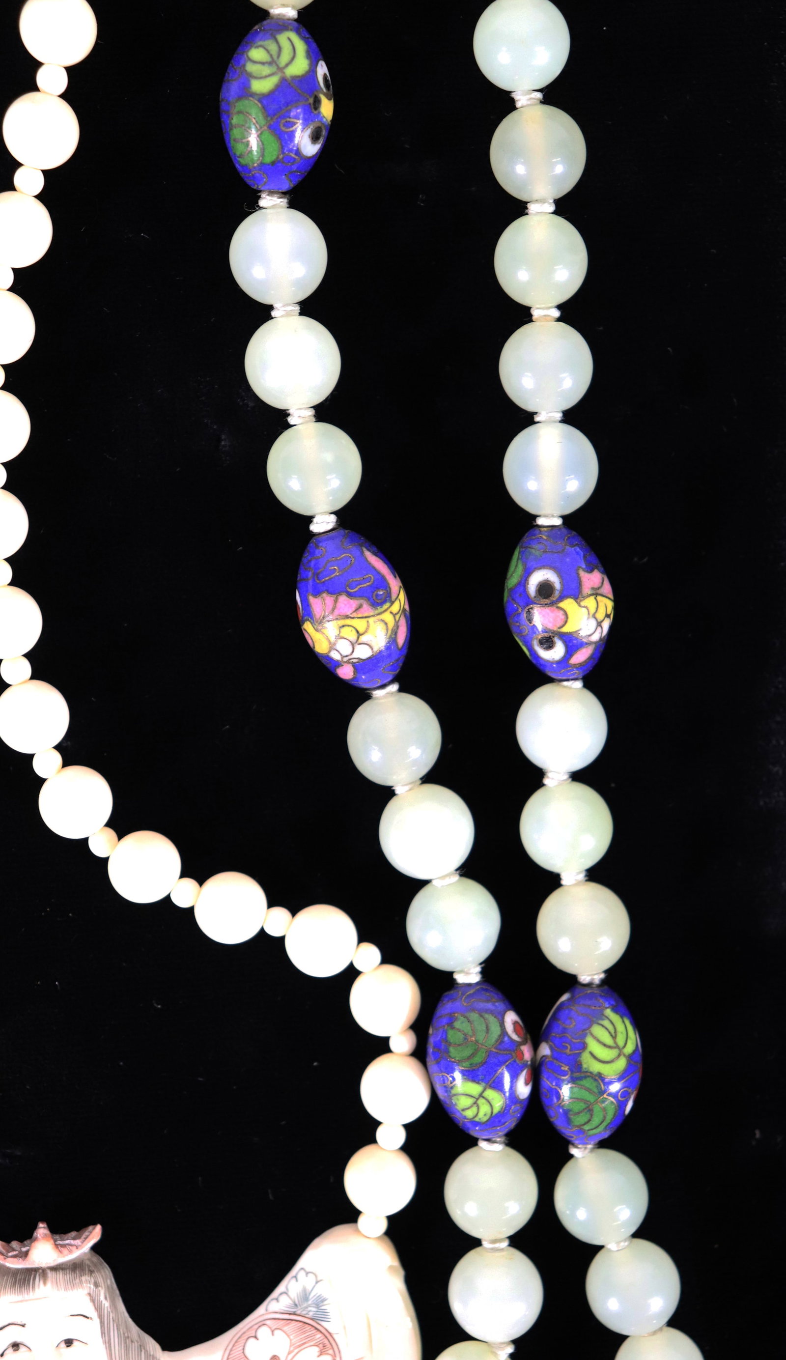 (3) CHINESE EXPORT NECKLACES - 3