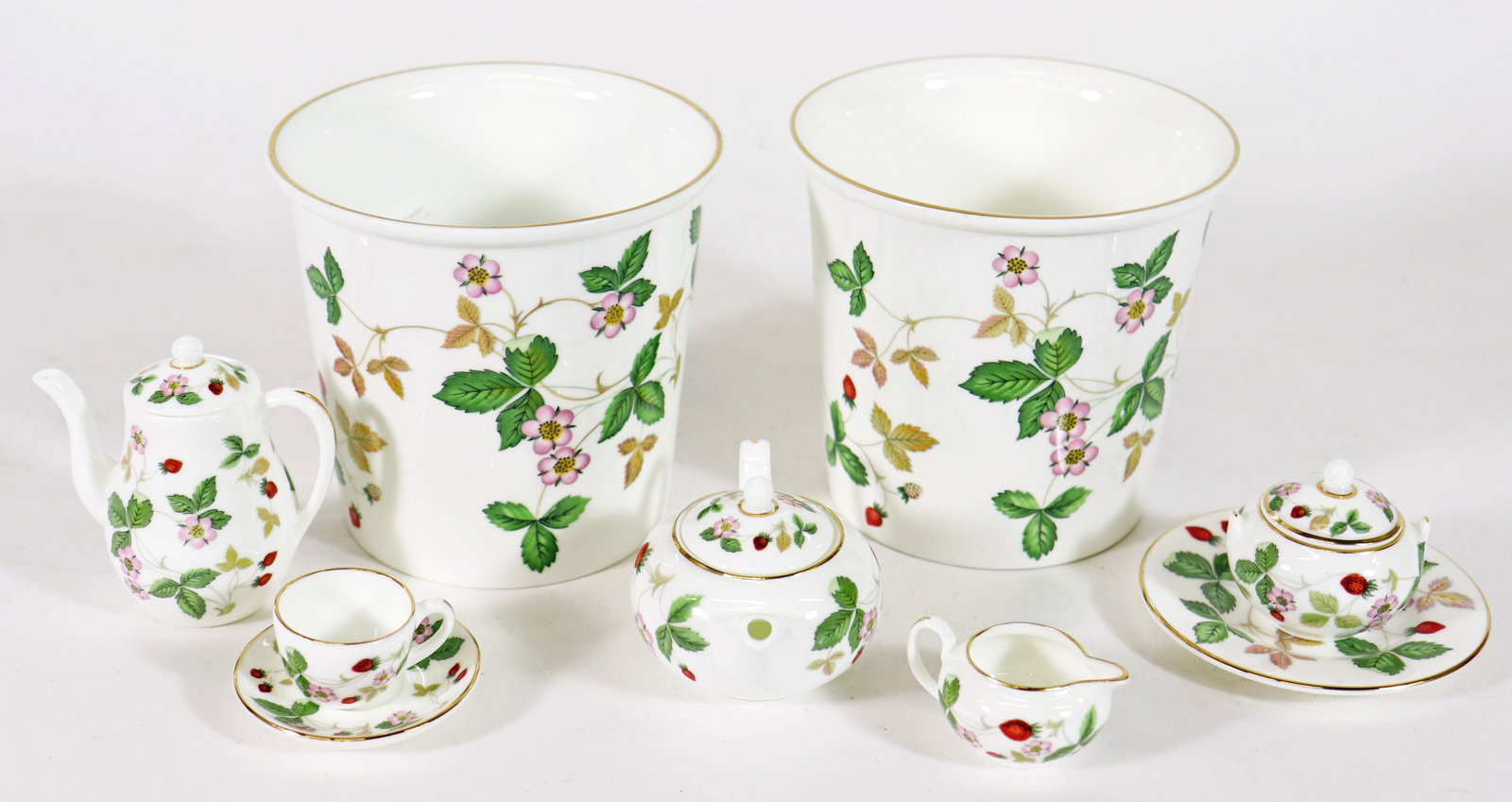 MINIATURE WEDGWOOD WILD STRAWBERRY COLLECTION: Wedgwood Wild Strawberry collection of miniature tea set and two cannisters 3.75" tall x 4" wide.