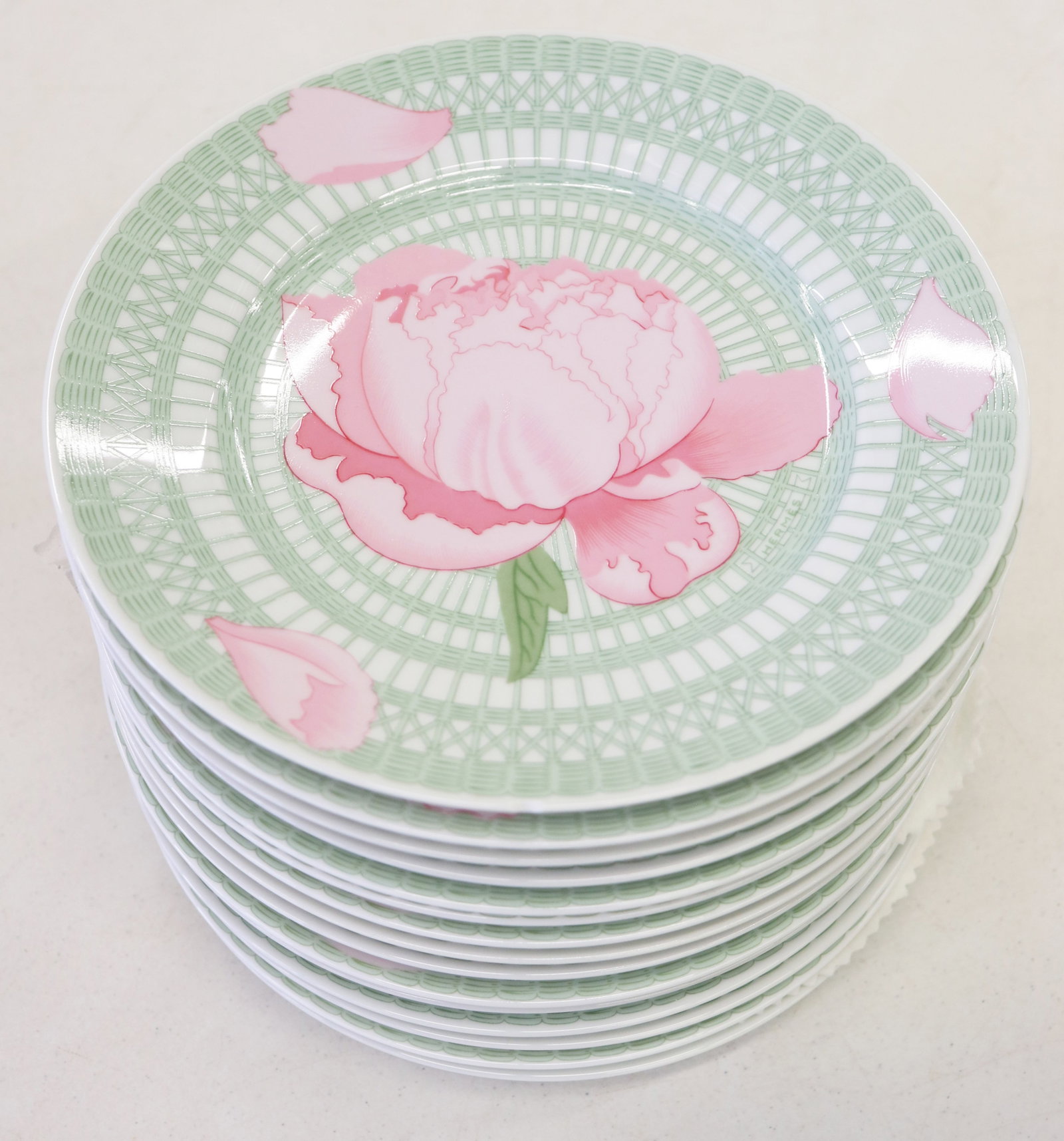 330+ PIECE HERMES LES PIVOINES PATTERN CHINA SET - 13