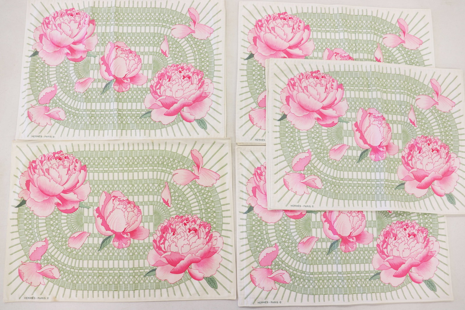 330+ PIECE HERMES LES PIVOINES PATTERN CHINA SET - 17