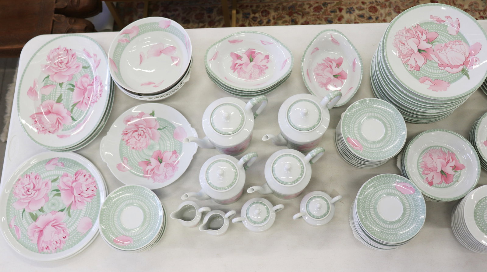 330+ PIECE HERMES LES PIVOINES PATTERN CHINA SET - 3