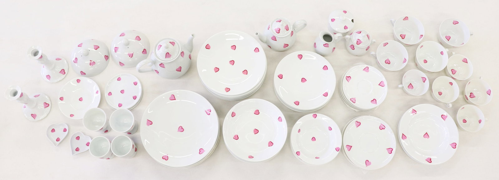 LIMOGES D. PORTHAULT PINK HEART CHINA SET (1 of 7)