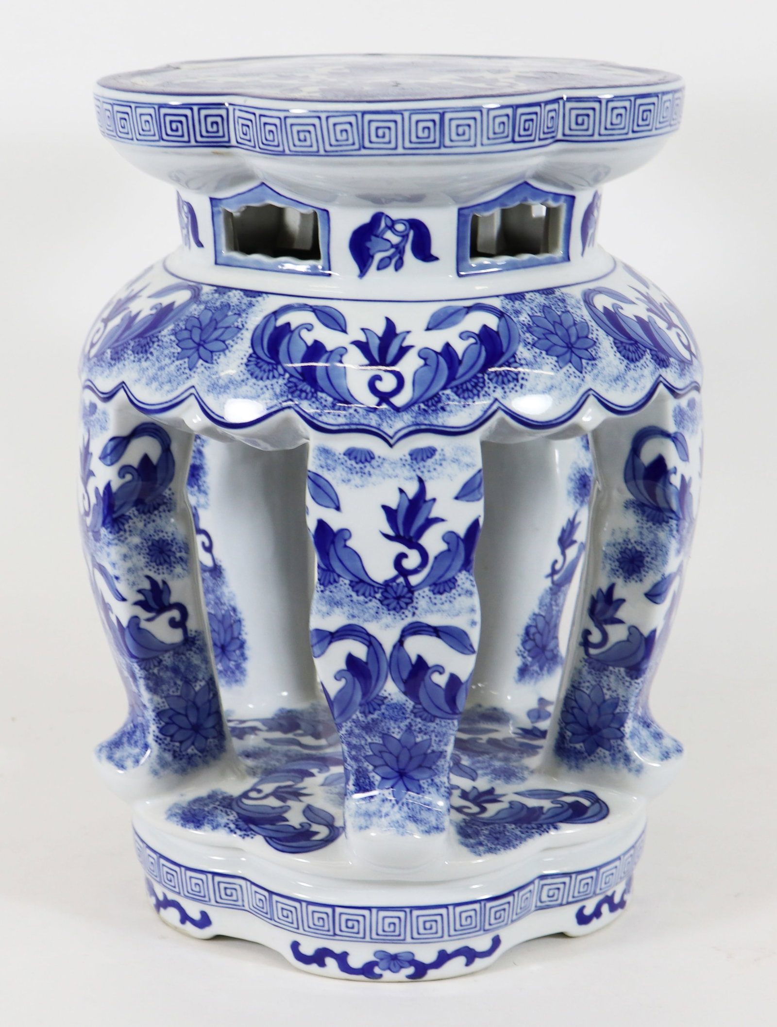 BOMBAY CHINOISERIE PORCELAIN GARDEN SEAT STOOL (1 of 2)