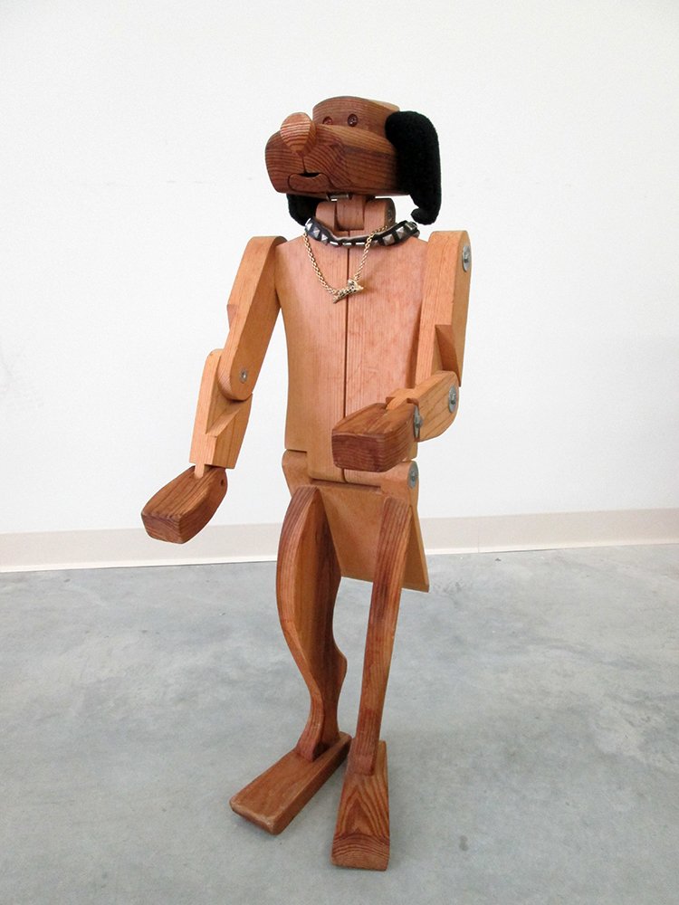 WOOD DOG BUTLER STATUE