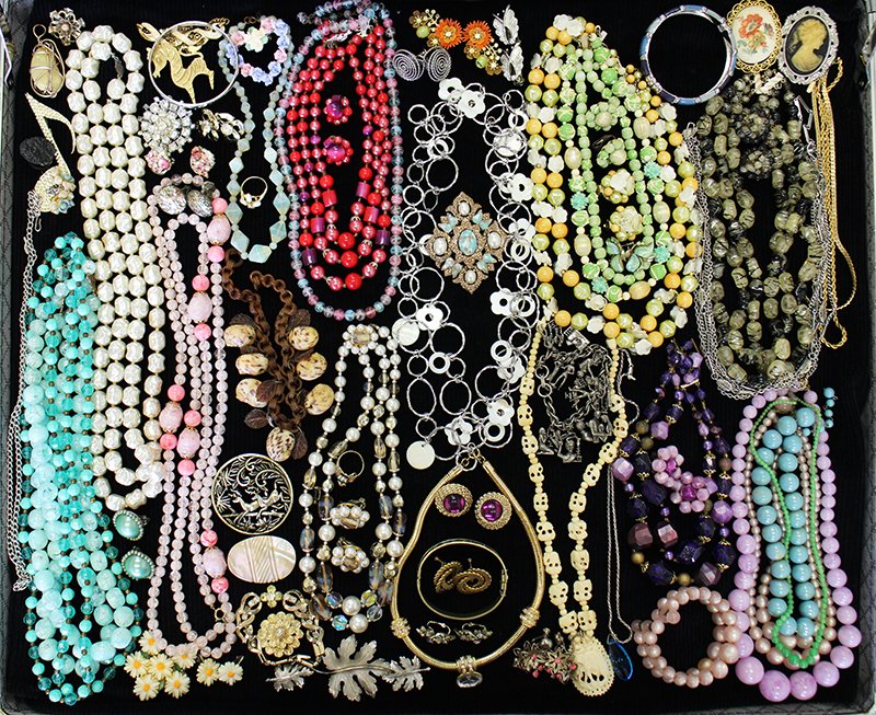 VINTAGE COSTUME JEWELRY: Nice assortment of necklaces, earrings, bracelets, brooches, & more. Includes Sarah Coventry, Whiting & Davis, Coro, Monet, Hong Kong, Sterling, & more.