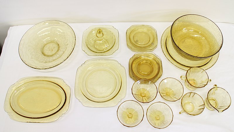 FEDERAL MADRID DEPRESSION GLASS: Collection of Federal Madrid pattern amber color glasses including bowls, plates, cups, & more.