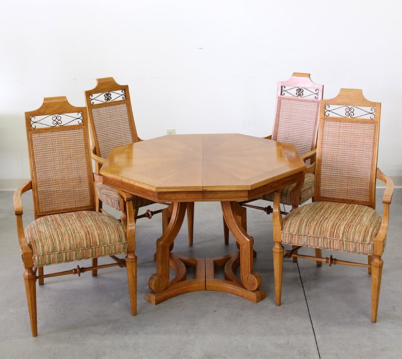 OCTAGON DINING ROOM TABLE & CHAIRS: Octagon shaped dining room table and four chairs. Table includes two leaves. Table measures 28 1/2" tall 42" wide. Each leaf adds 18"
