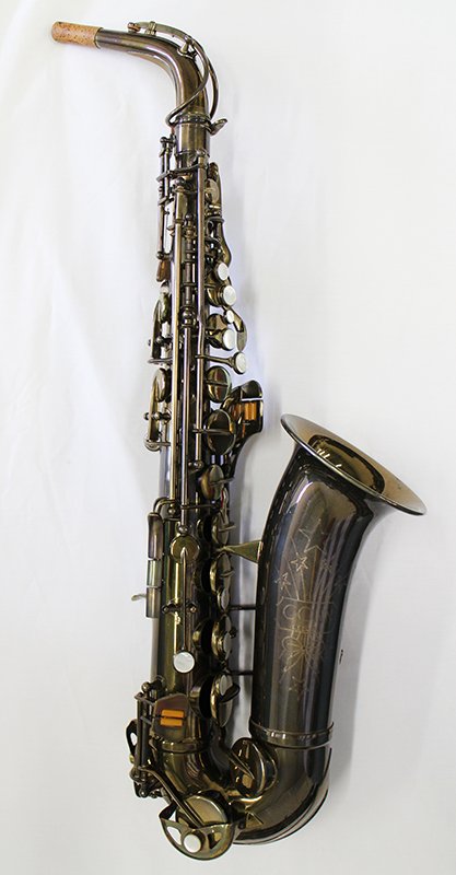 VINTAGE CONN ALTO SAXOPHONE: Marked Conn Made in USA. comes with original hard case.