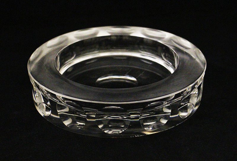 MODERN TIFFANY & CO WARD BENNETT DISH: Tiffany & Co Ward Bennett design modern crystal dish or ashtray. 7" wide, signed on bottom. Some scratches & small fleabite on bottom.