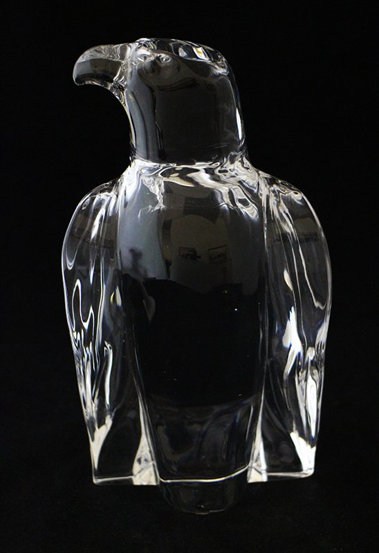 ORREFORS CRYSTAL EAGLE: Orrefors signed crystal eagle figurine. 8 1/2" tall.