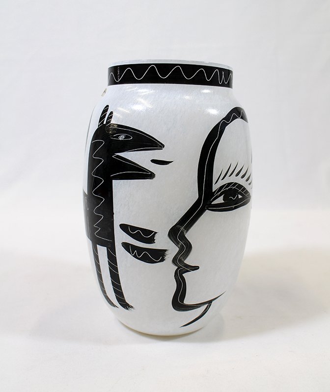 KOSTA BODA CARAMBA VASE: Caramba series Kosda Boda vase designed by Ulrica Hydman Vallien. Signed and numbered. 8" tall.