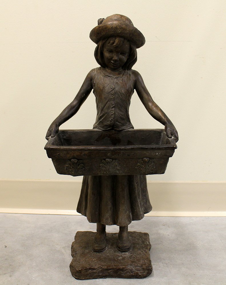 AUSTIN PLANTER SCULPTURE (1 of 4)