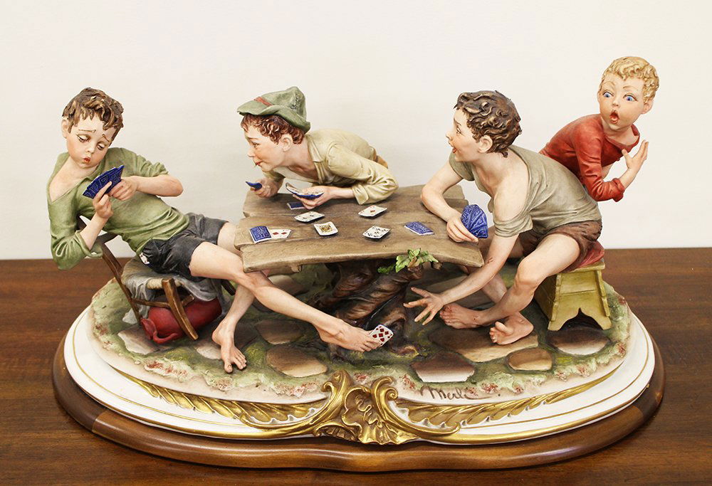 MERLI CAPODIMONTE CARD GAME SCULPTURE (1 of 4)
