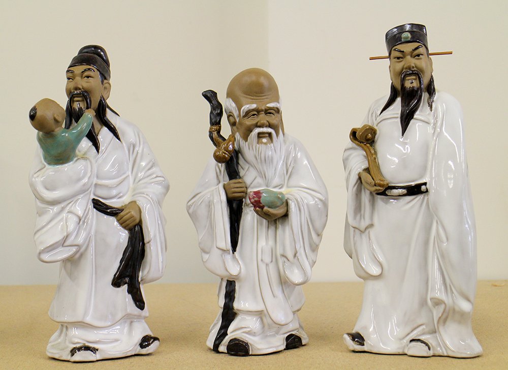 (3) CHINESE WAHJIANG MUDMEN FIGURINES (1 of 2)