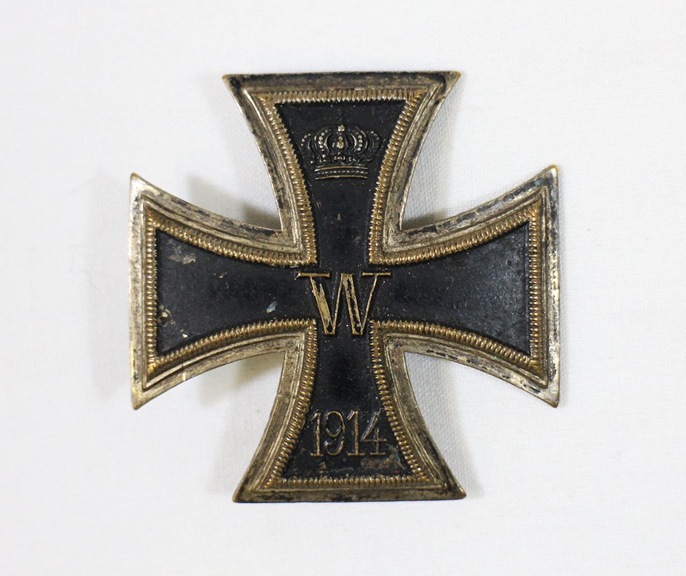 1914 WWI GERMAN IRON CROSS MEDAL (1 of 2)