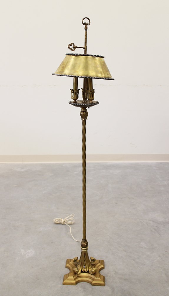 VINTAGE METAL FLOOR LAMP (1 of 3)