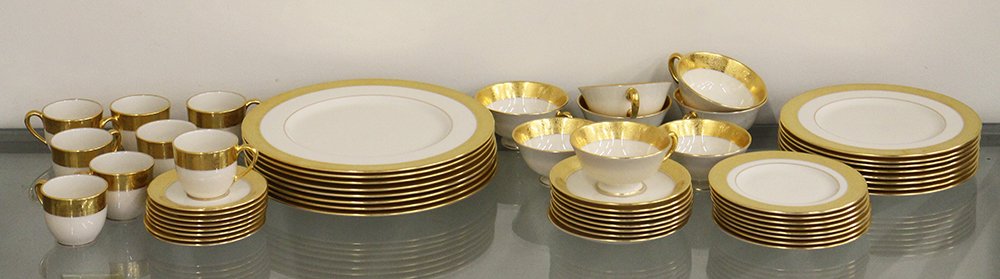 SERVICE FOR 8 LENOX WESTCHESTER CHINA SET (1 of 4)