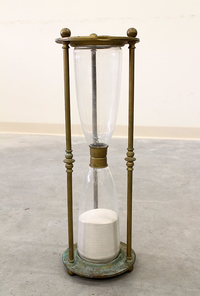 LARGE BRASS HOUR GLASS (1 of 2)