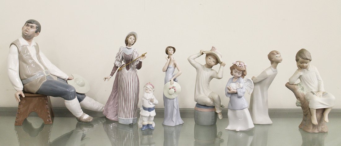 (8) LLADRO FIGURINES (1 of 4)