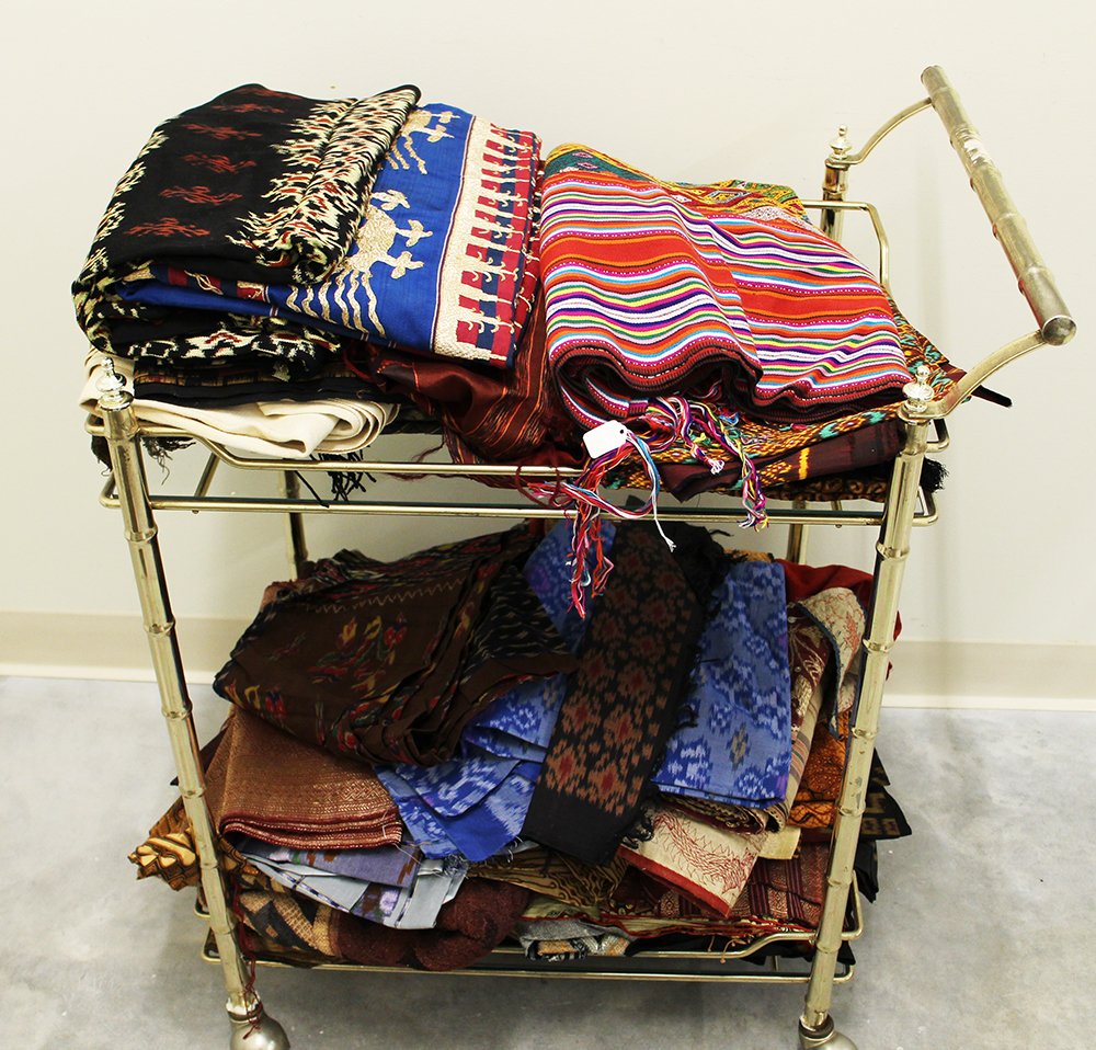 ETHNOGRAPHIC INDONESIAN ASIAN TEXTILES (1 of 3)