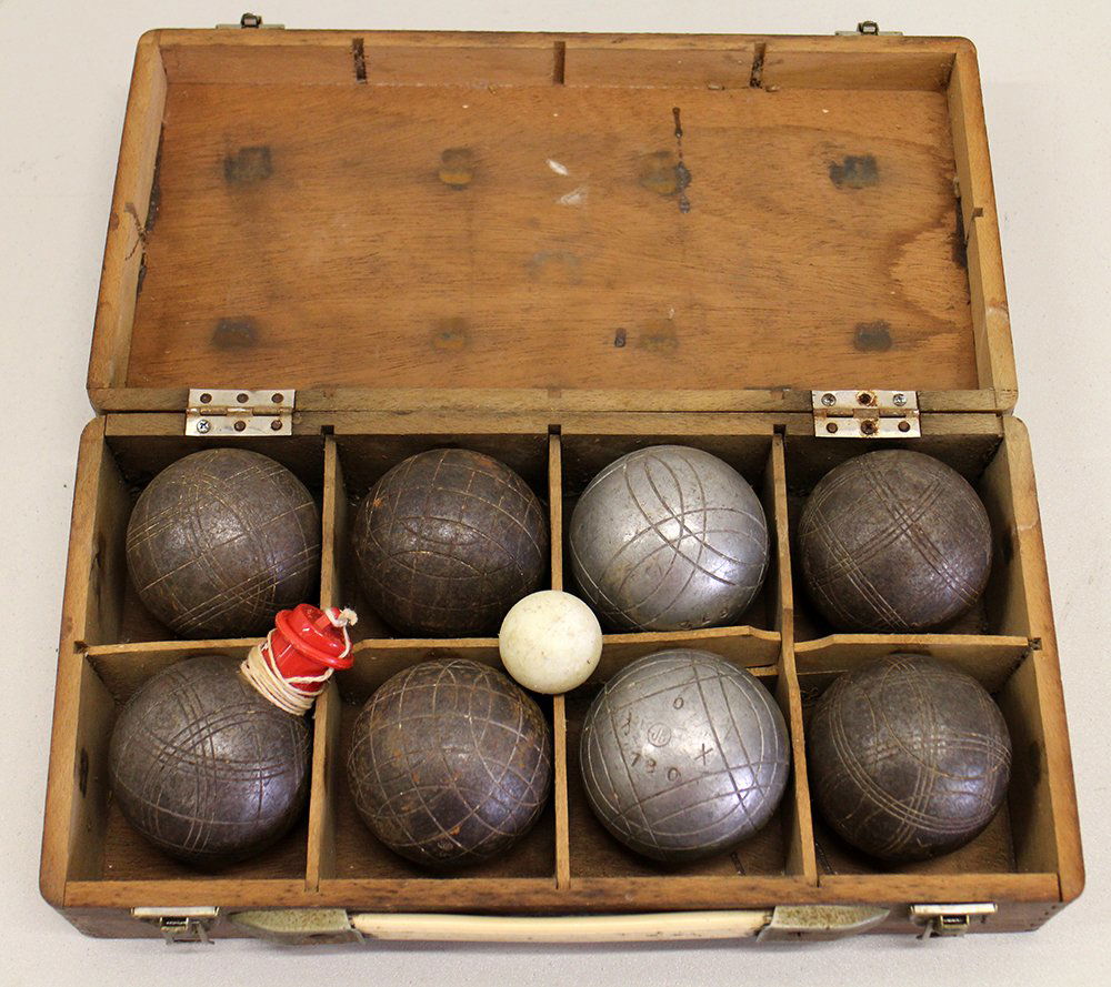 VINTAGE BOCCE BALLS (1 of 3)