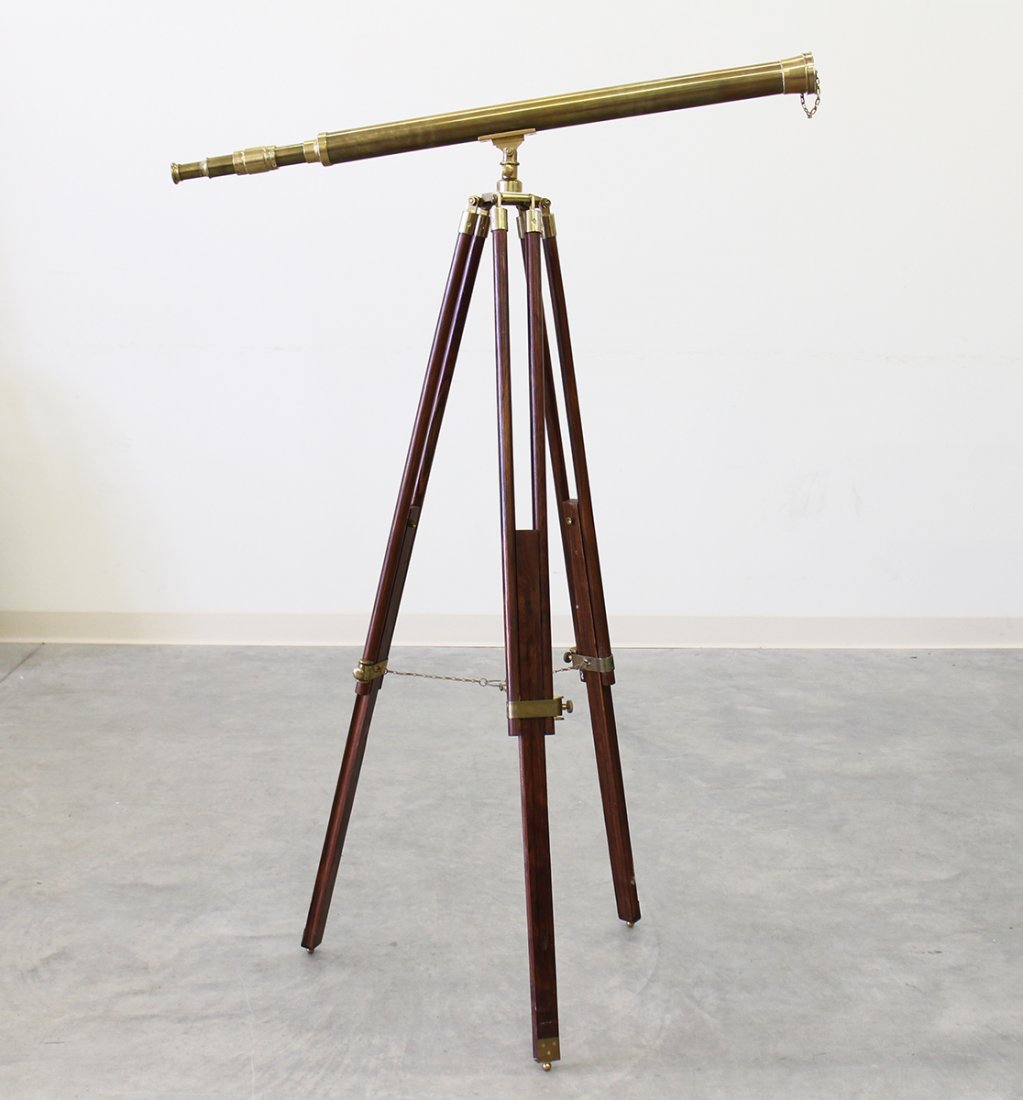 BRASS TRIPOD TELESCOPE (1 of 4)
