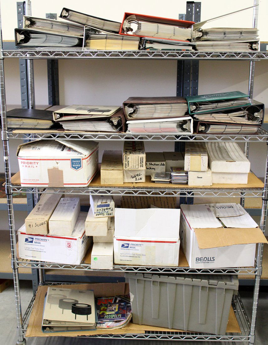 LARGE BASEBALL CARD COLLECTION (1 of 5)