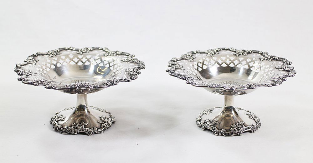 (2) TOWLE STERLING SILVER COMPOTES (1 of 4)